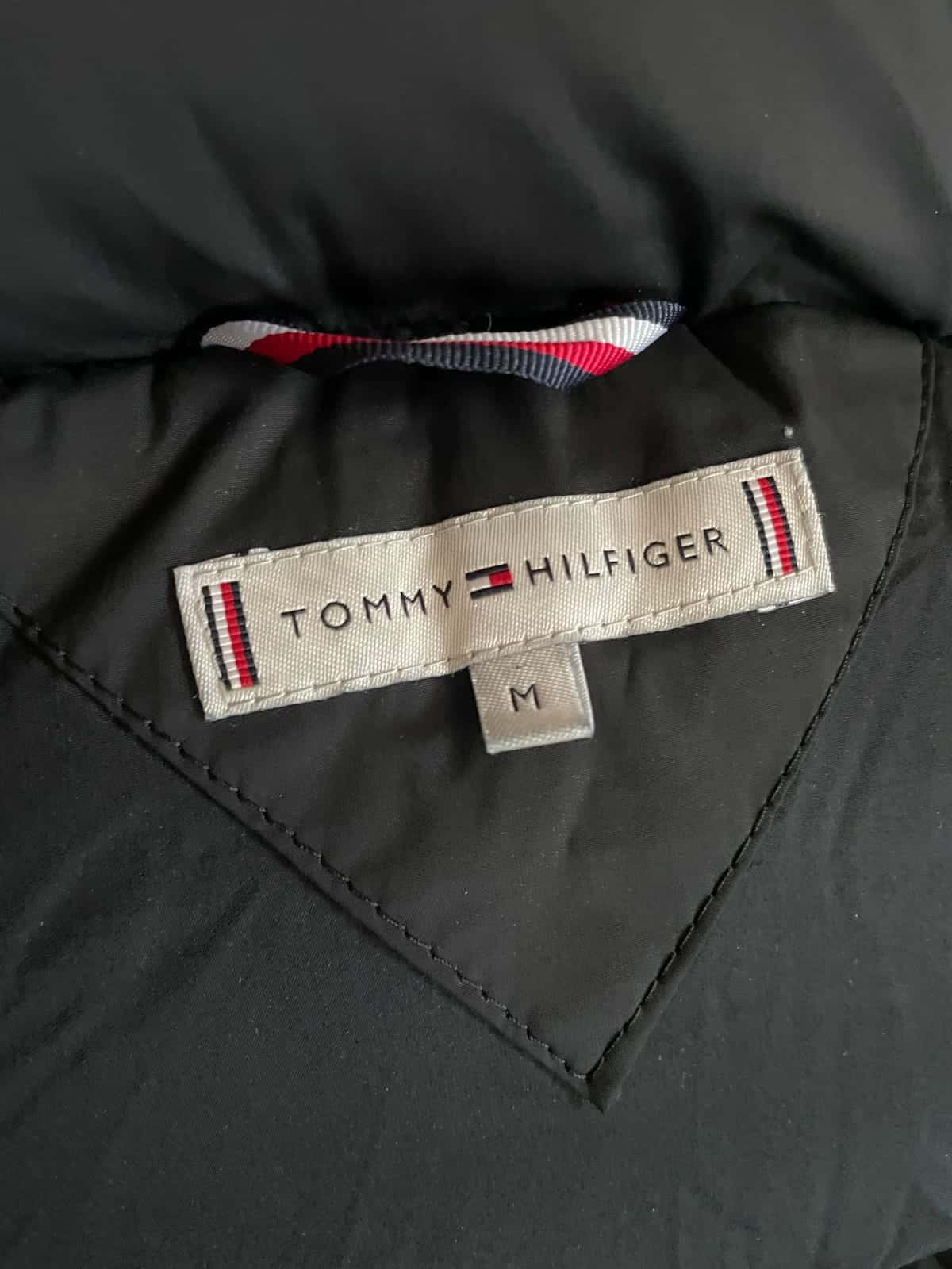 Tommy Hilfiger Kurtka april Regular Fit roz. M — zdjęcie 4
