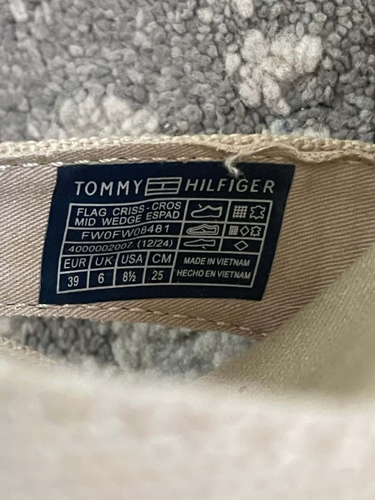 Koturny z dodatkiem skóry Tommy Hilfiger — zdjęcie 10