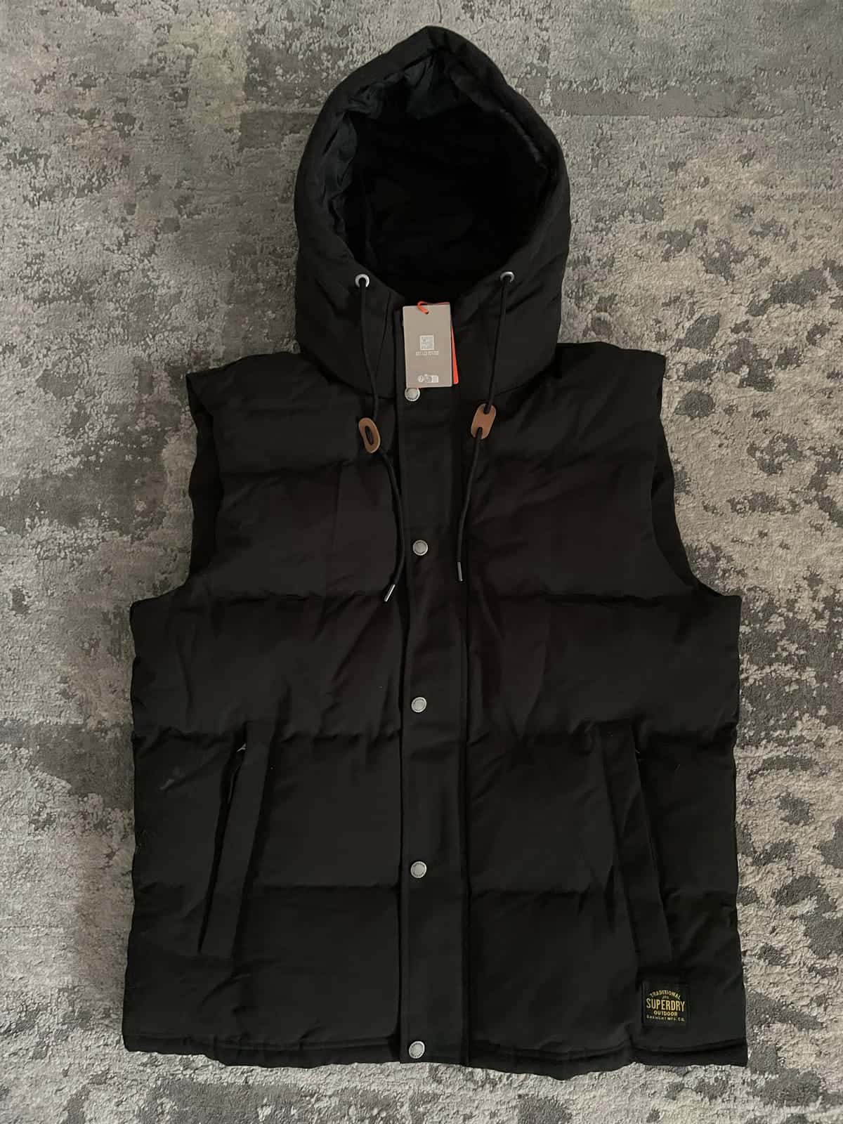 Kamizelka puchowa z kapturem Superdry Jet Black Everest roz. XXL — zdjęcie 2