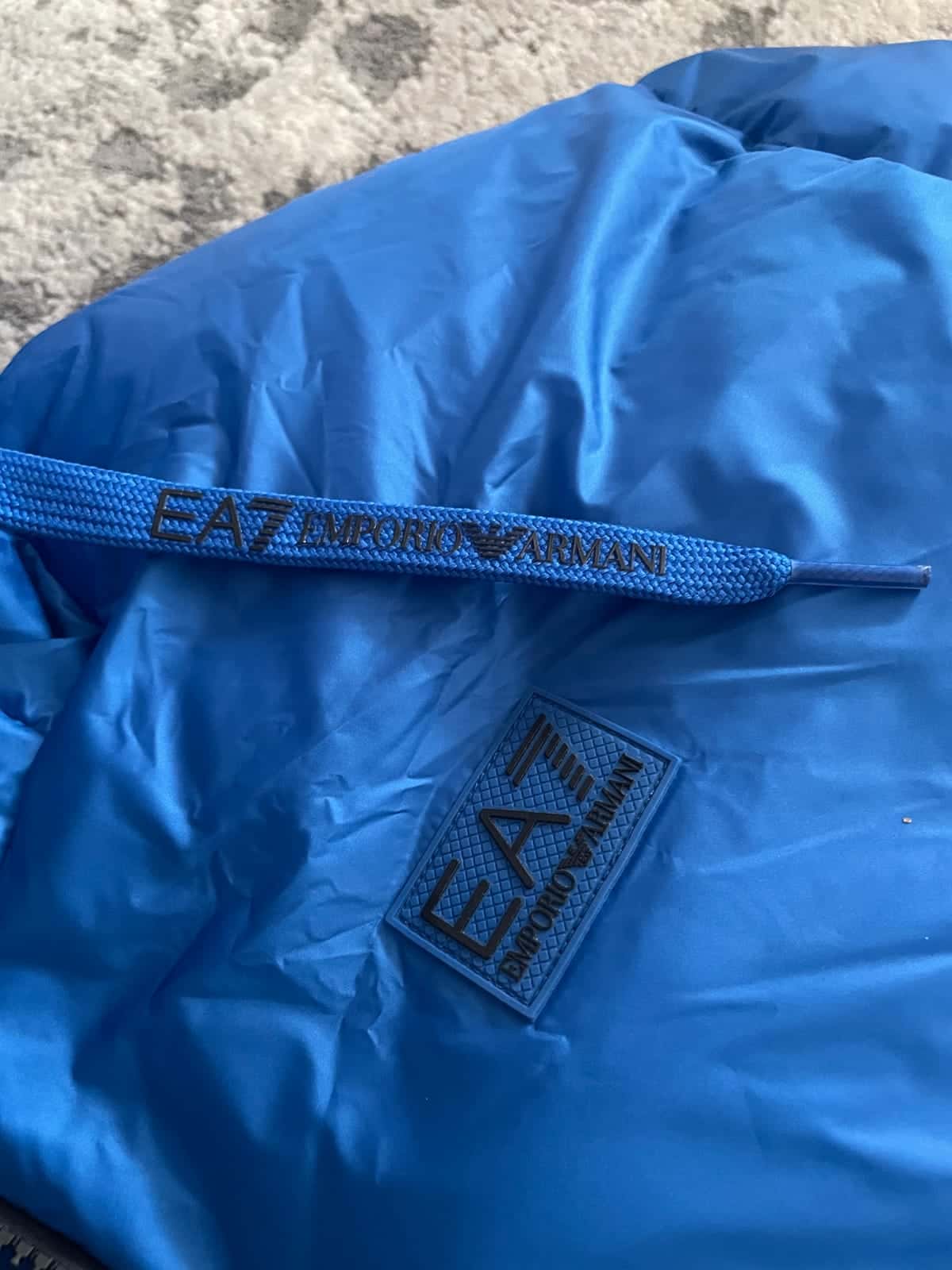 EA7 Emporio Armani - Kurtka zimowa roz. M — zdjęcie 3