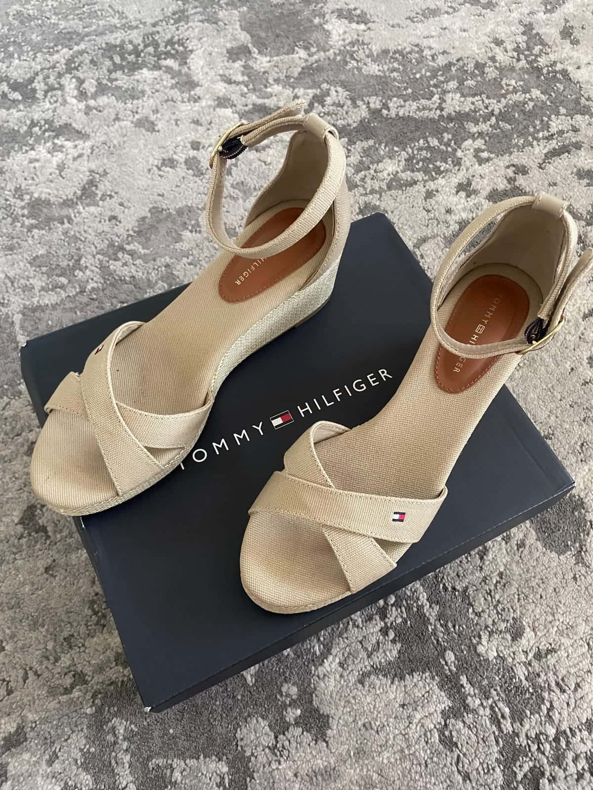 Koturny z dodatkiem skóry Tommy Hilfiger — zdjęcie 12