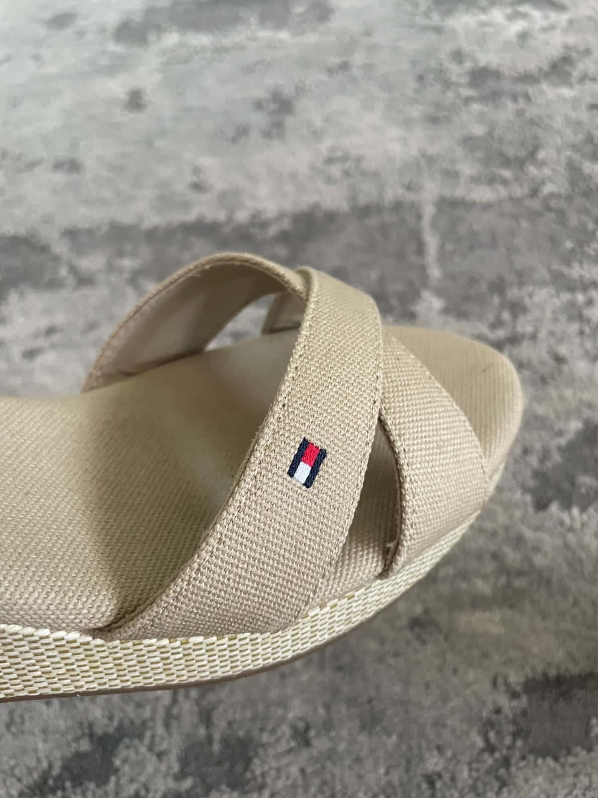 Koturny z dodatkiem skóry Tommy Hilfiger — zdjęcie 9